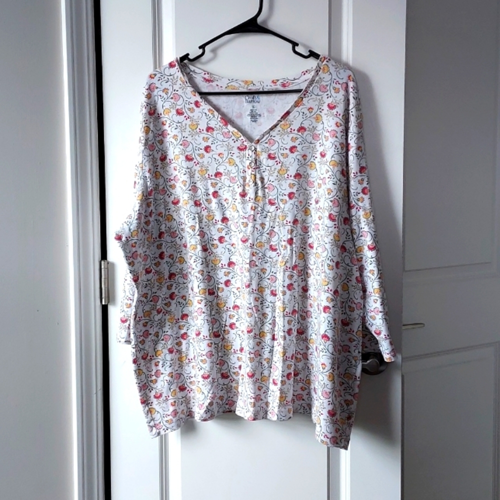 Croft & Barrow 3/4 sleeve top 3x white with design print throughout